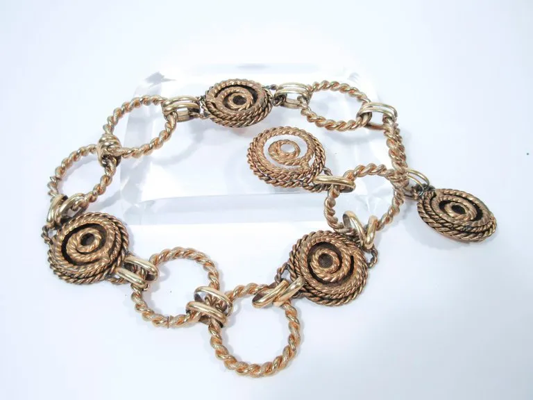 BUTLER & WILSON Gold Tone Dangle Belt