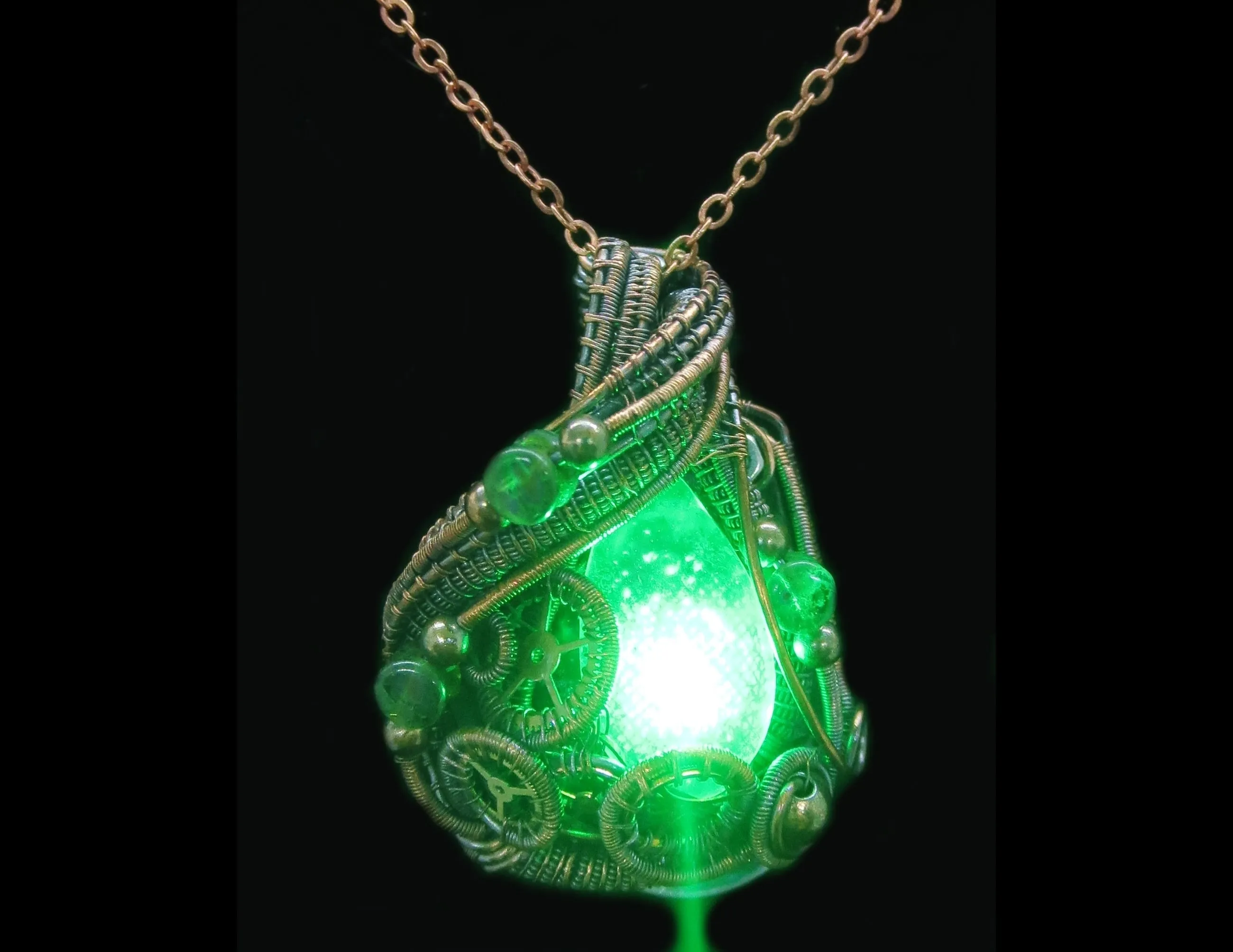 Green Teardrop Screened Resin Gem LED Steampunk Pendant in Bronze