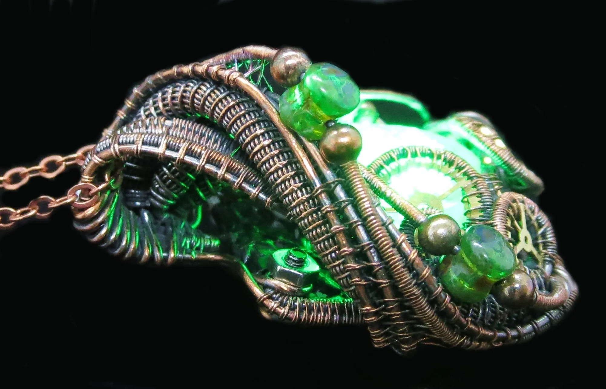 Green Teardrop Screened Resin Gem LED Steampunk Pendant in Bronze