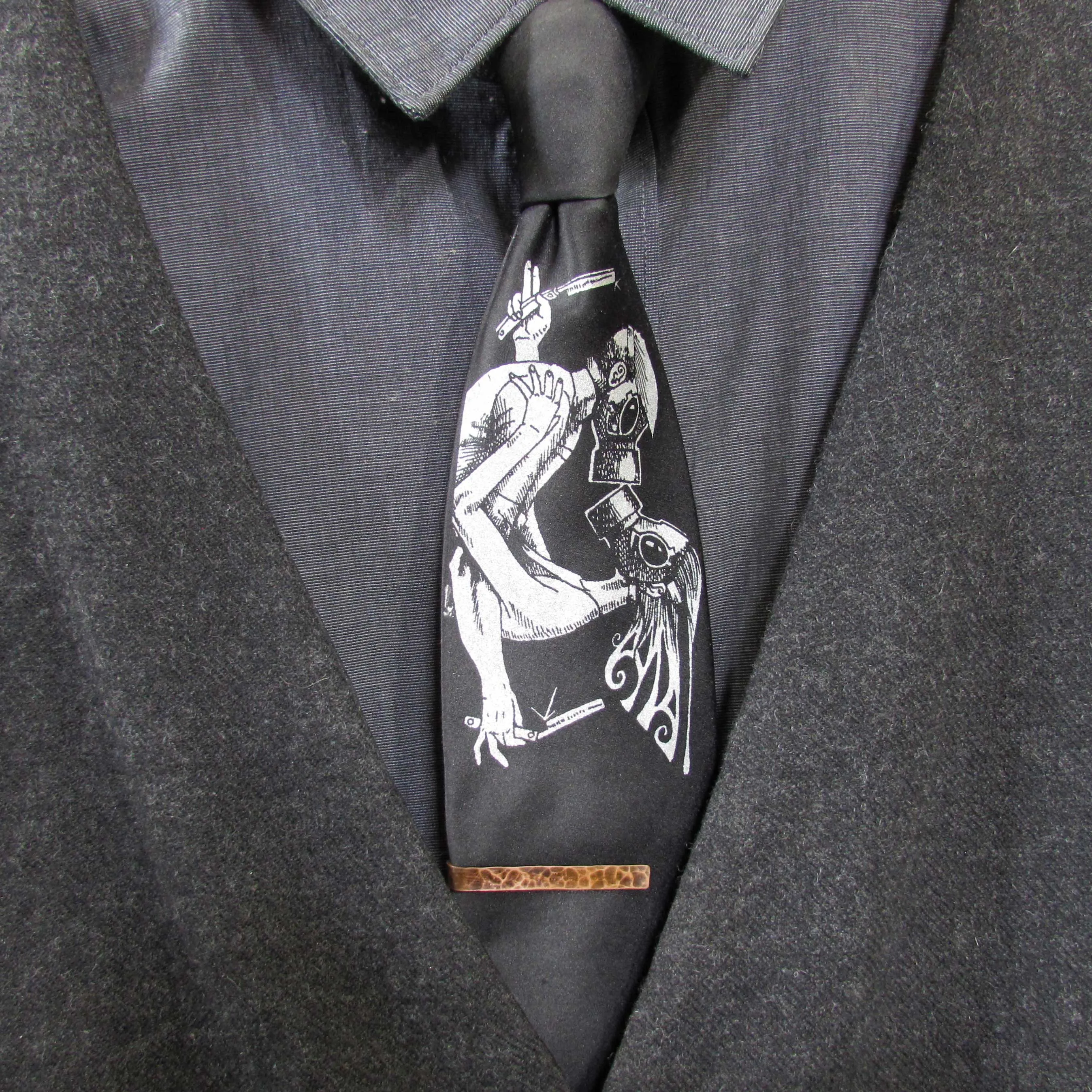 Hammered Tie Bar