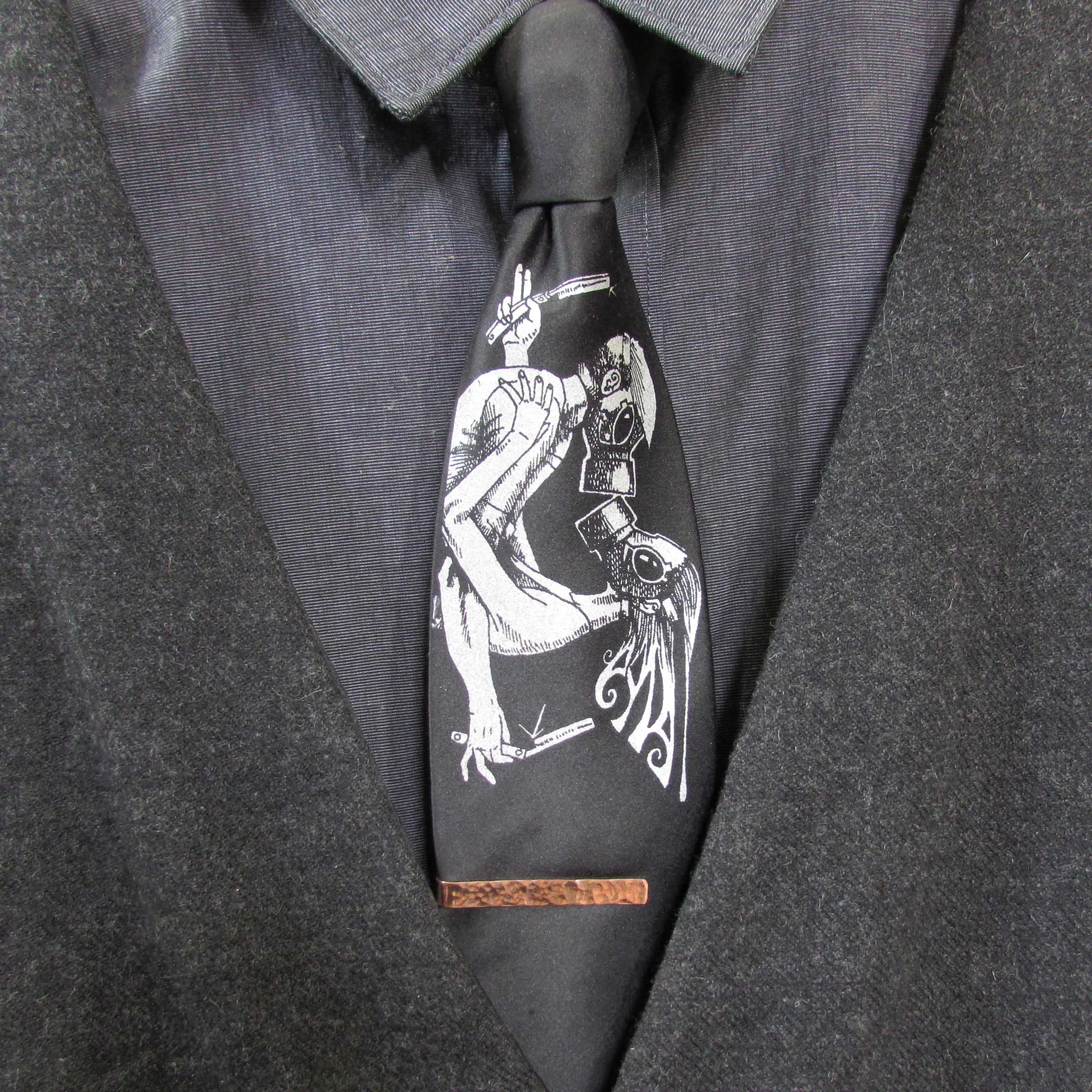 Hammered Tie Bar