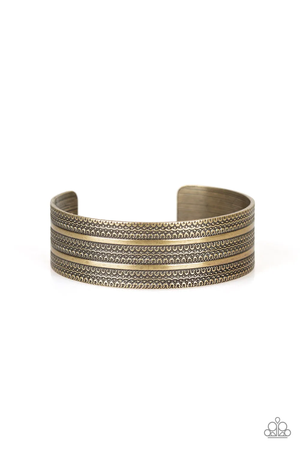 Paparazzi Patterned Plains Bracelet Brass