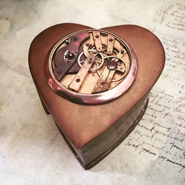 Steampunk Heart Gift / Jewelry Box - Victorian Style - Brass - Velvet lined