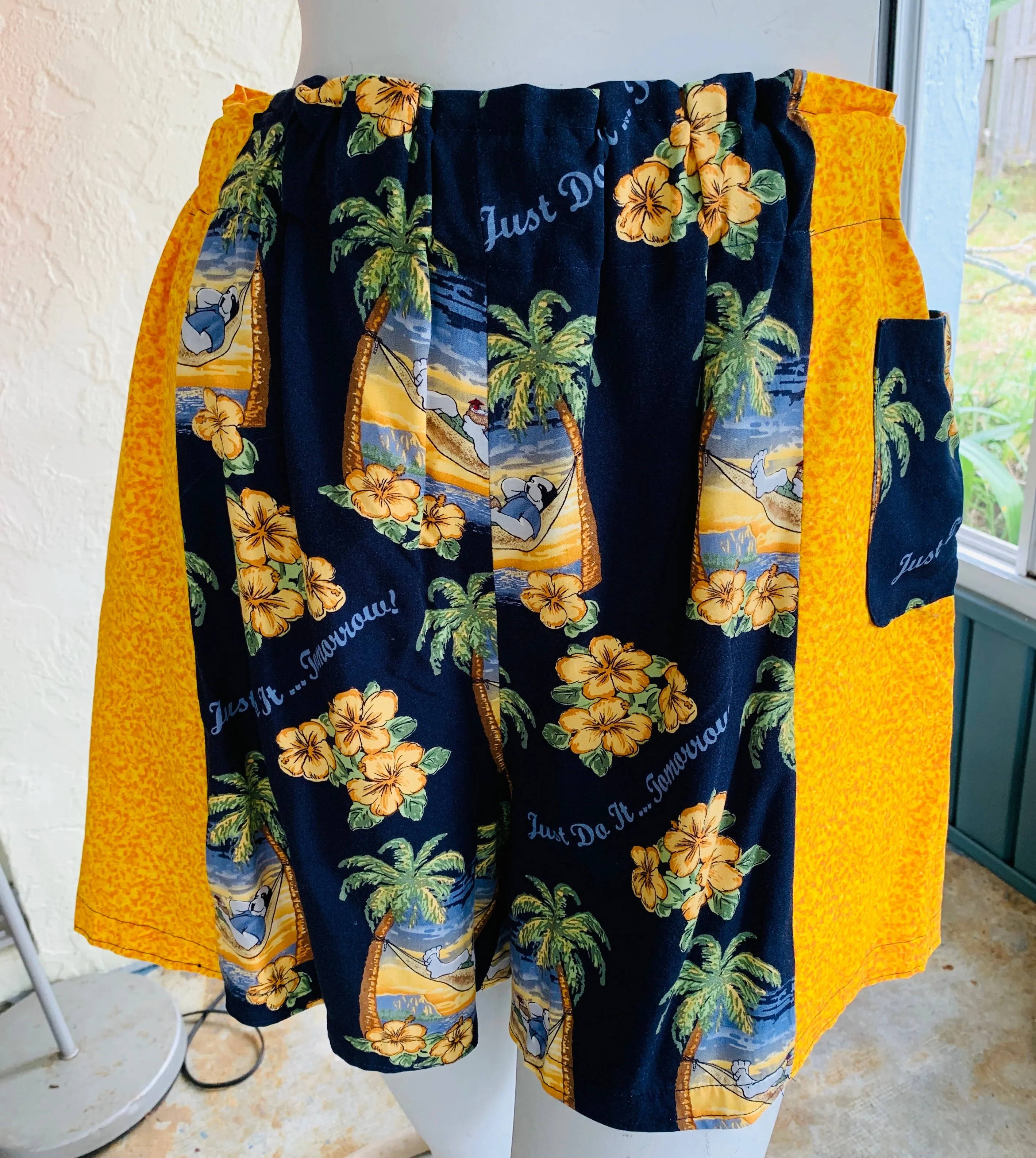Tropshorts 03