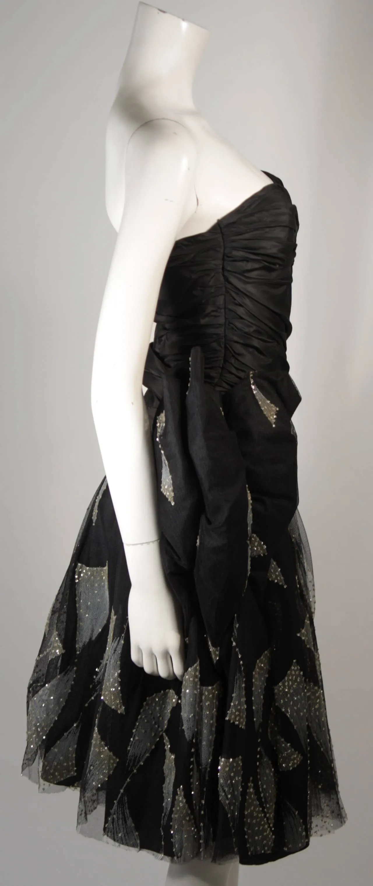 VICKY TIEL Black Cocktail Dress with Metallic Accents Size Small