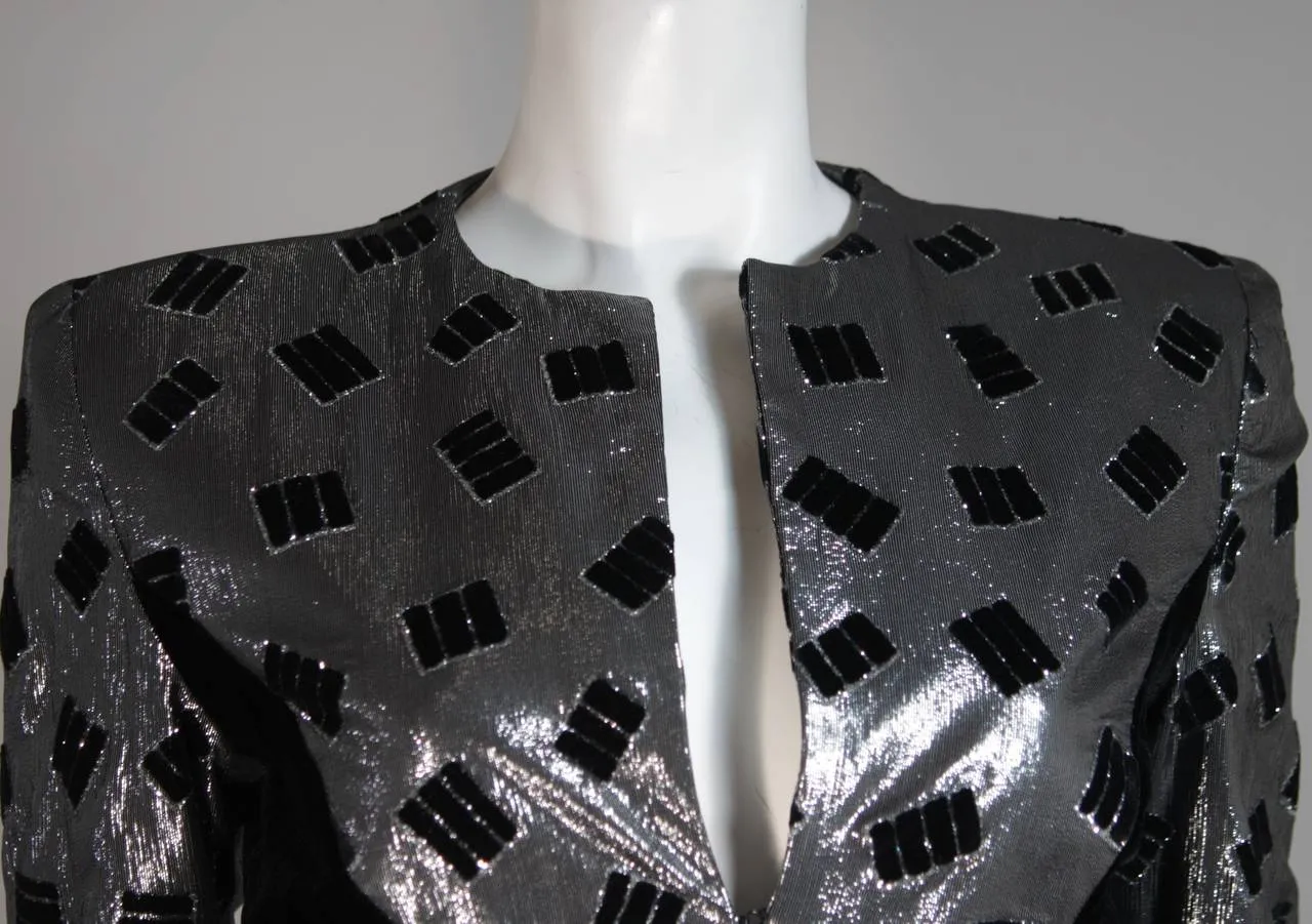 VICKY TIEL Silver Silk and Black Velvet Accent Skirt Suit Size 38