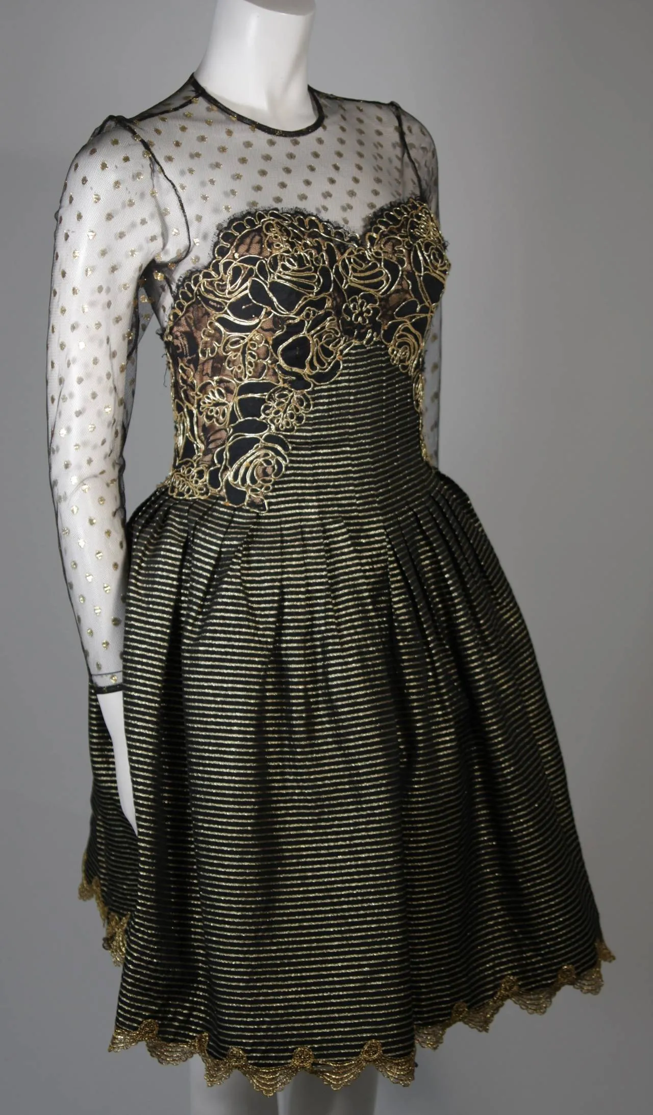 VICTOR COSTA Black with Gold Accents Cocktail Dress Size Small